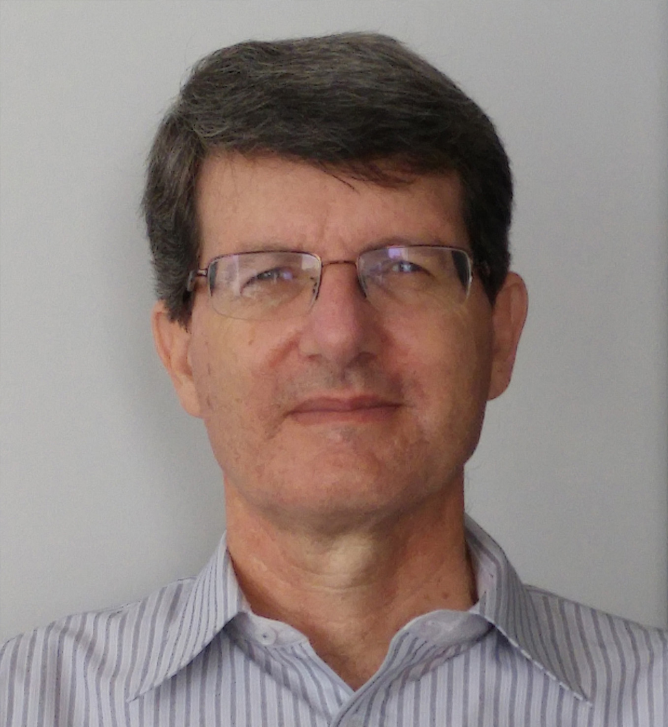 Dr. Carlos Taváres